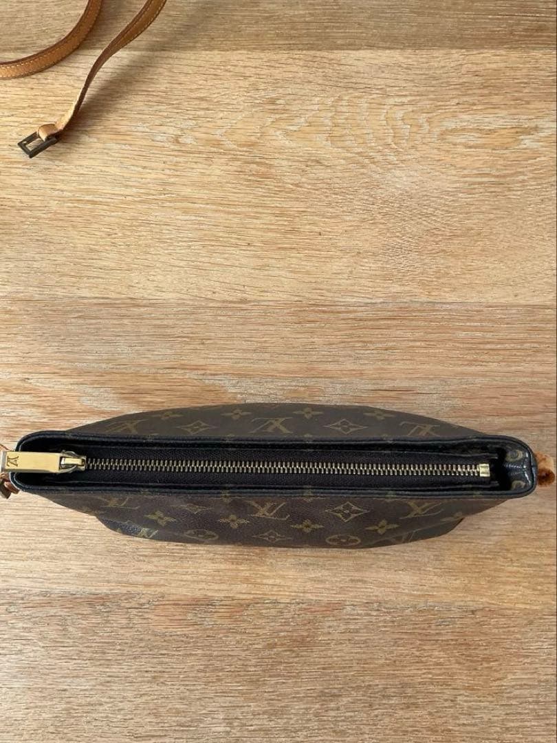 LOUIS VUITTONルイ・ヴィトン　トロター ショルダーバッグ