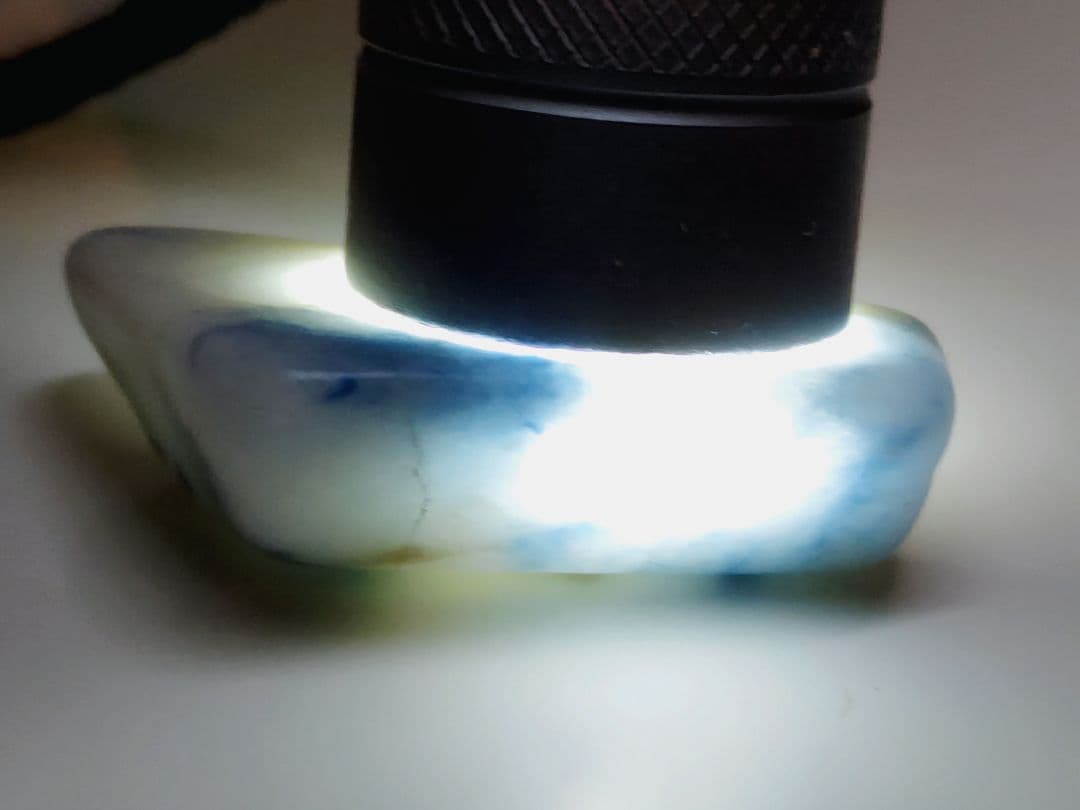 コン沢 14g 翡翠 ヒスイ 原石 鑑賞石 自然石 誕生石 鉱物 鉱石 水石