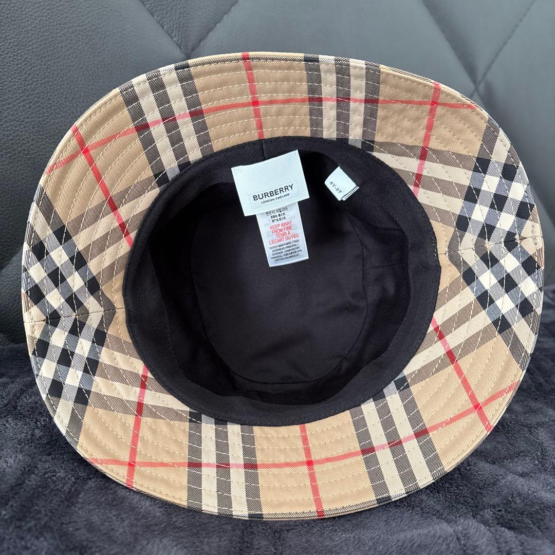 Burberry kids帽子