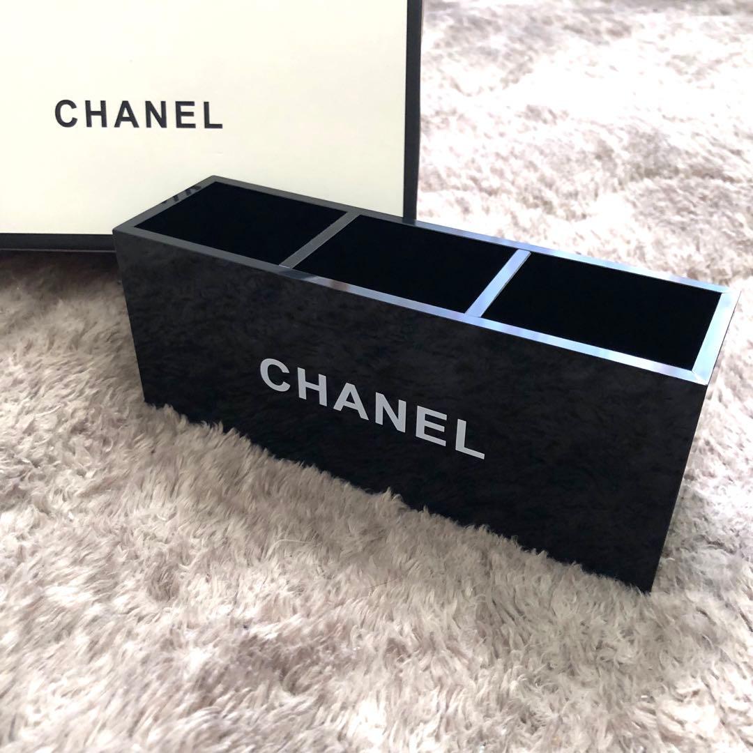 シャネル Chanel アクリル コスメ スタンド