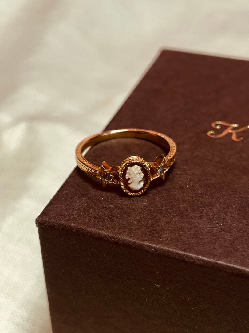 kadomi イタリアンシェルカメオリング K18ゴールド 星ダイヤモンド 指輪