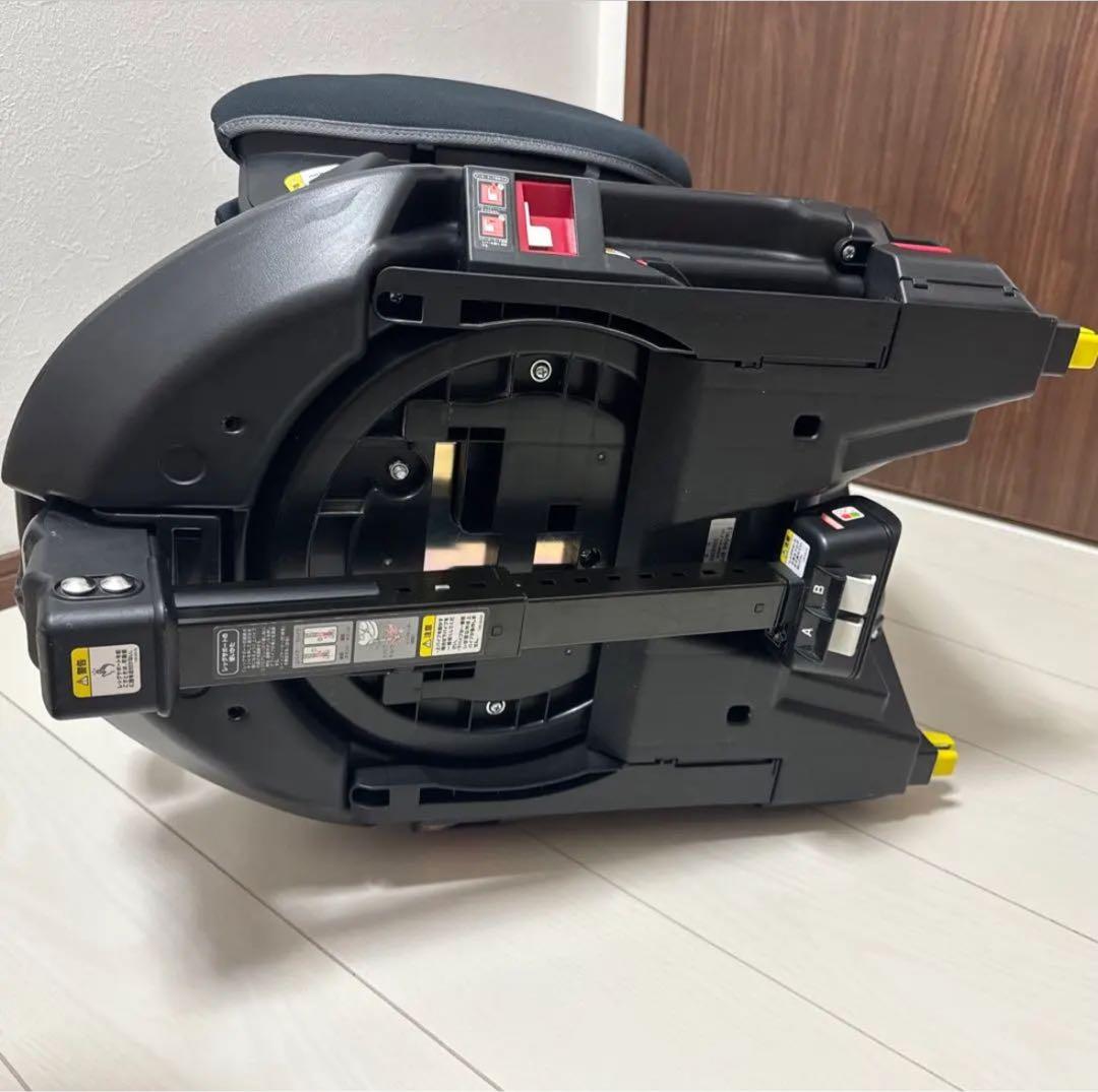 チャイルドシート　アップリカ フラディアグロウISOFIX 360°