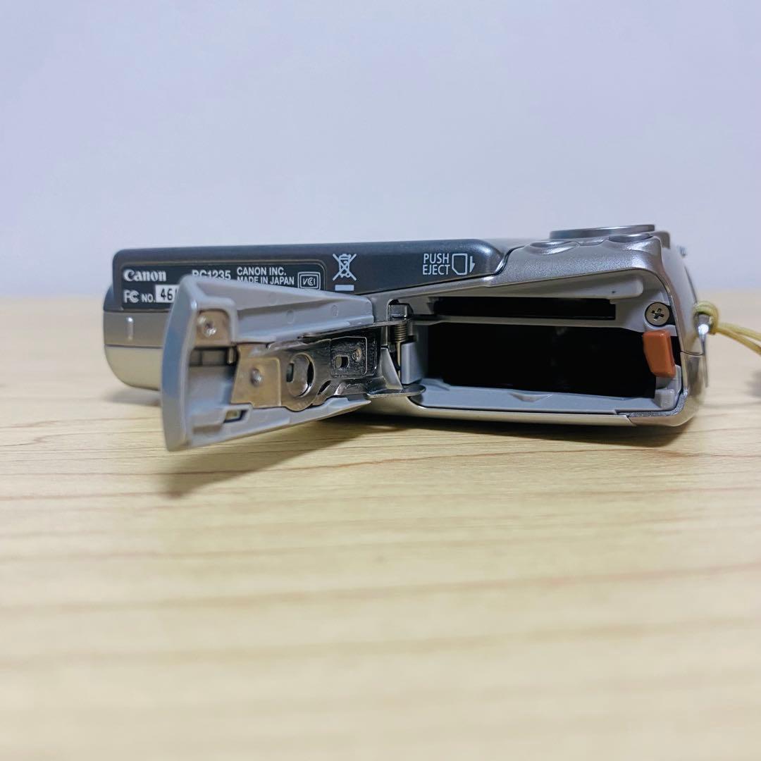 動作良好　Canon IXY イクシー　DIGITAL 810 is デジカメ