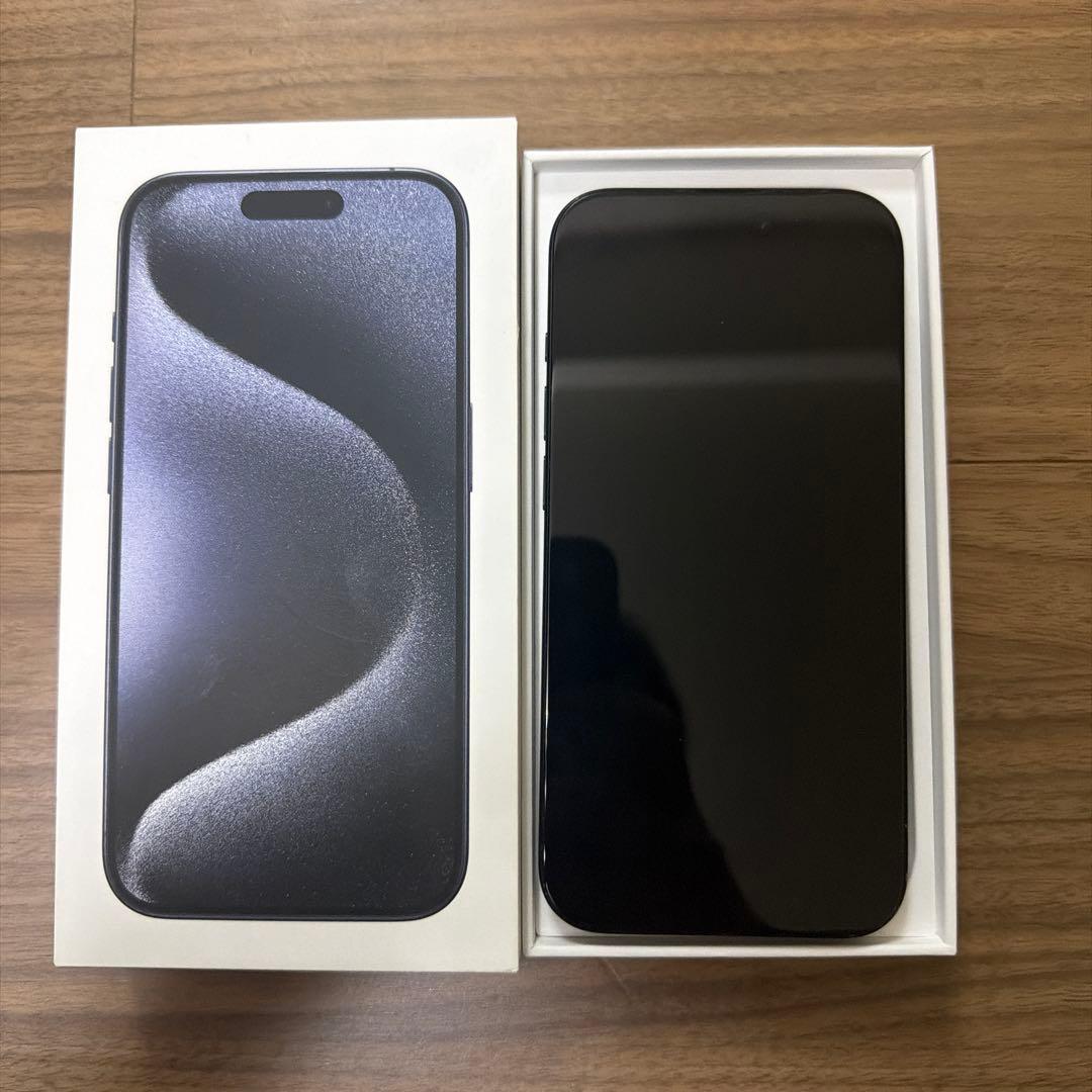 Apple iPhone 15 Pro ブルーチタニウム　電池90% 256GB