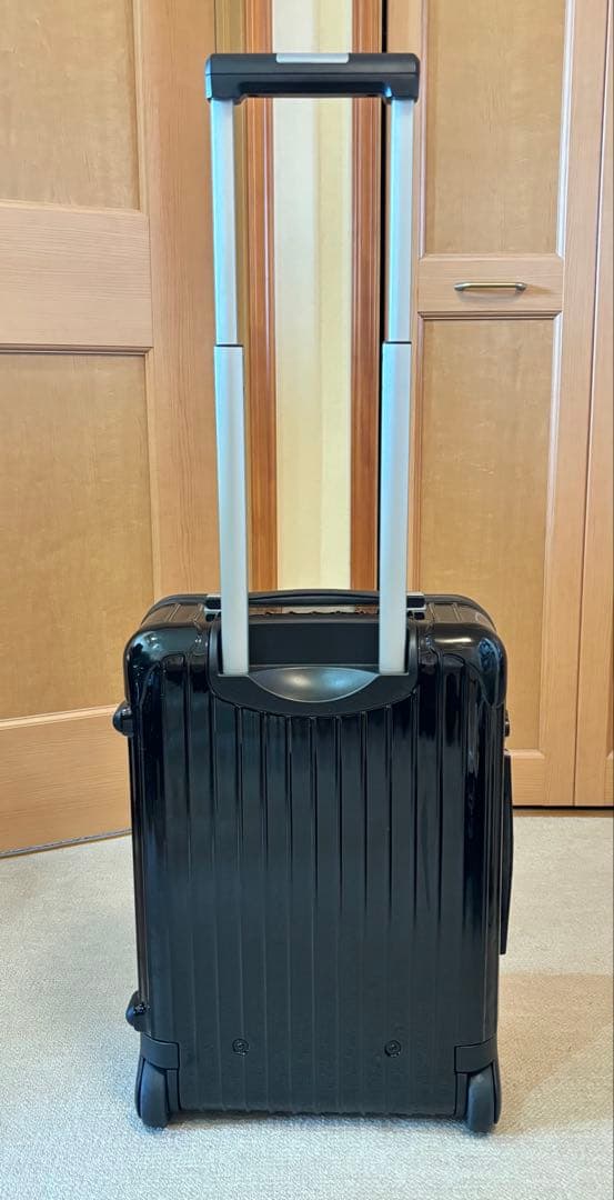 リモア サルサ 32リットル 2輪　日帰り〜1泊向けキャリーケース 中古品