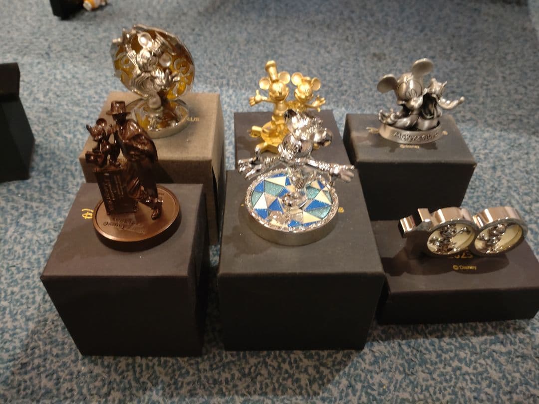 キャラクター金属製フィギュアセット