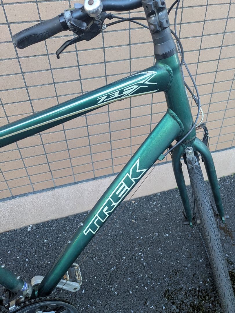 【近隣配送無料！】TREK 7.3FX クロスバイク グリーン 自転車