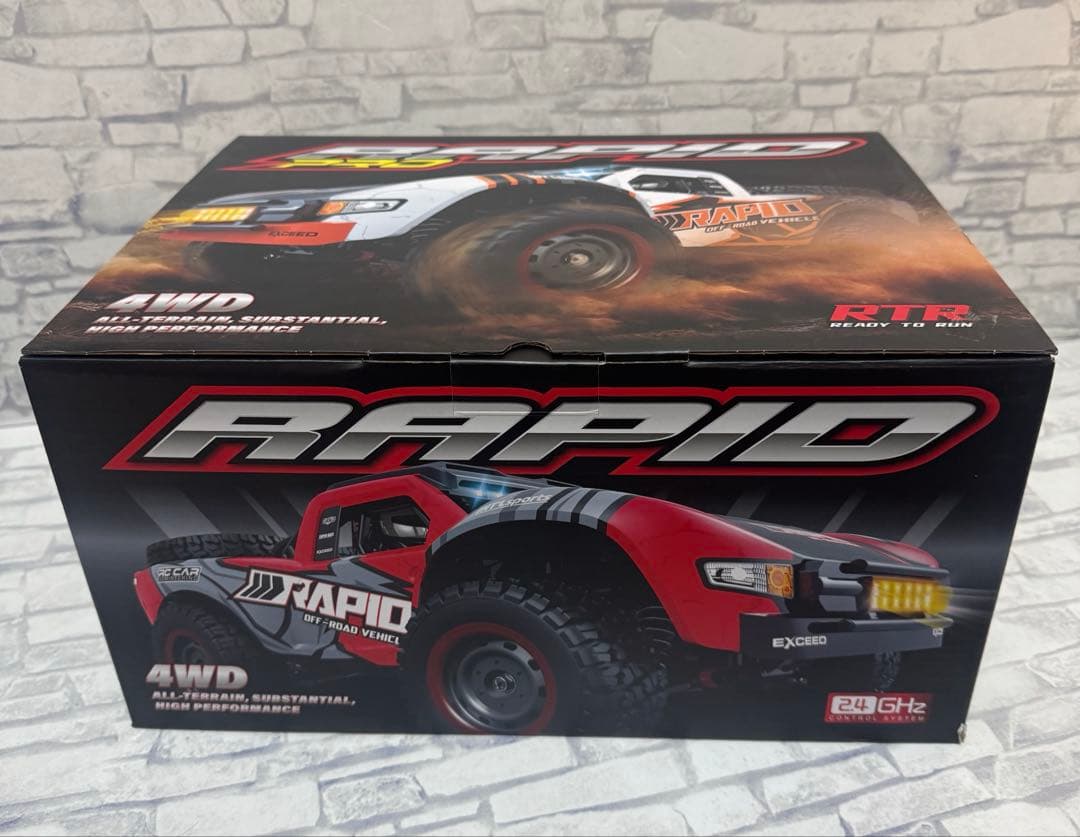 高速 ラジコンカー 40㎞/h ブラシレスモーター プレゼント　赤