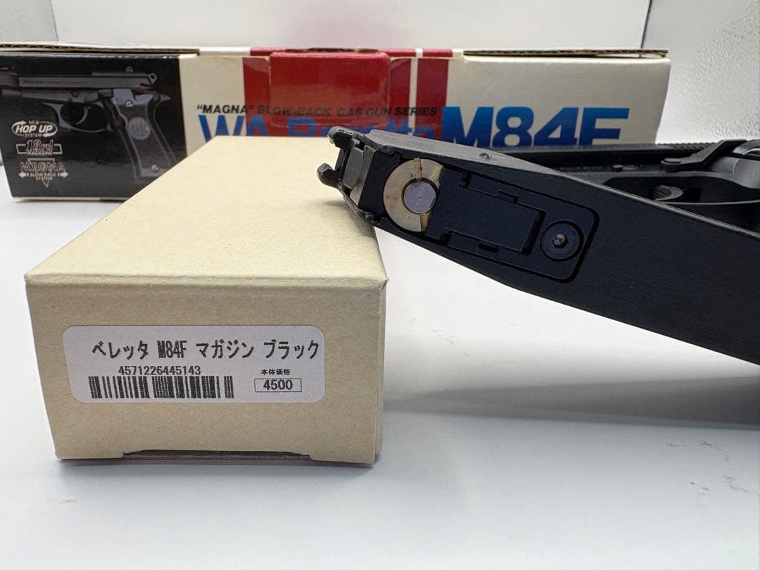 美品WA ウェスタンアームズ　Beretta M84F ベレッタ　新型マガジン付