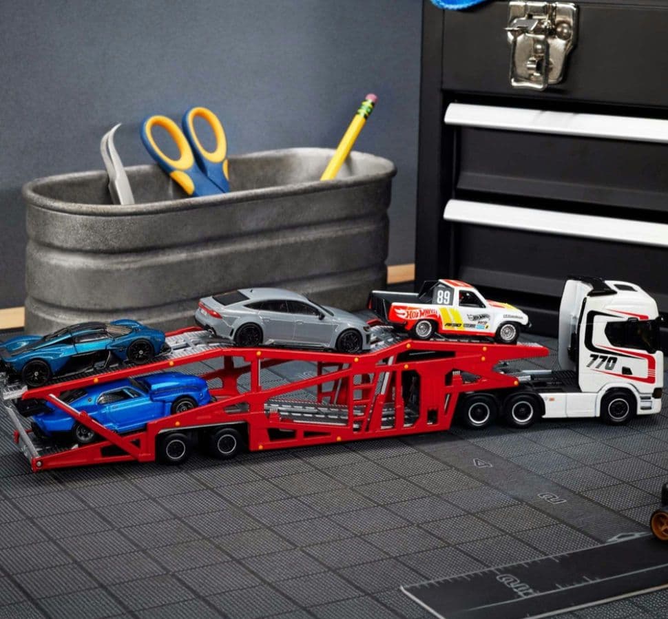 ホットウィール スカニア 770 S