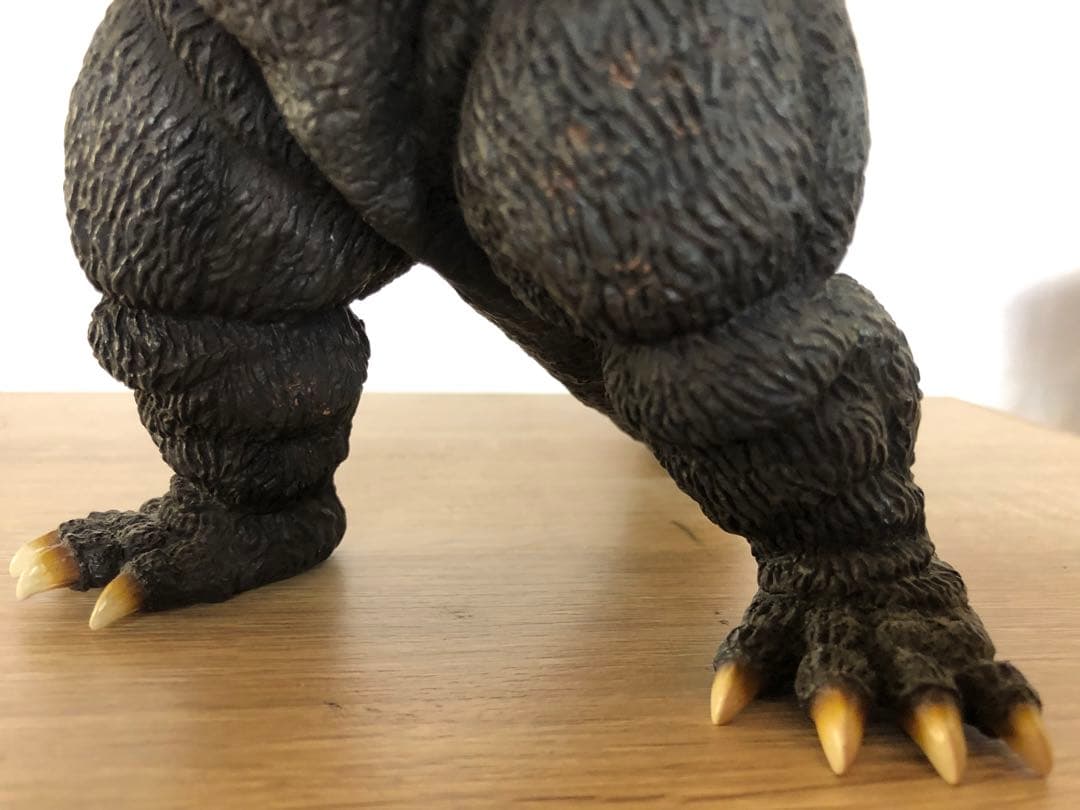 ウナムー ゴジラフィギュア キンゴジ　原型師、酒井ゆうじ