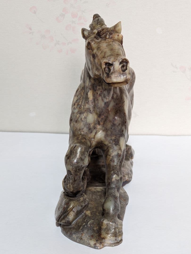 ♦中国美術工芸品 手彫り 干支午年 馬 玉石文化 縁起物 置物 飾り 骨董品