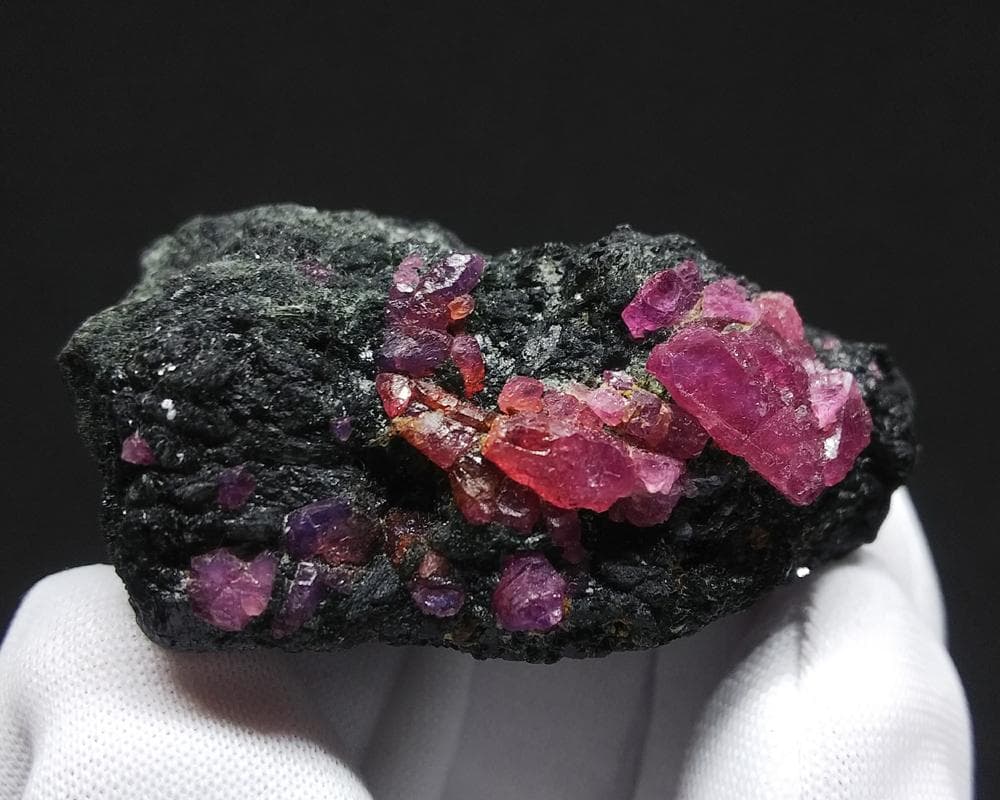 383 ルビー / ピンクサファイア ウィンザー産