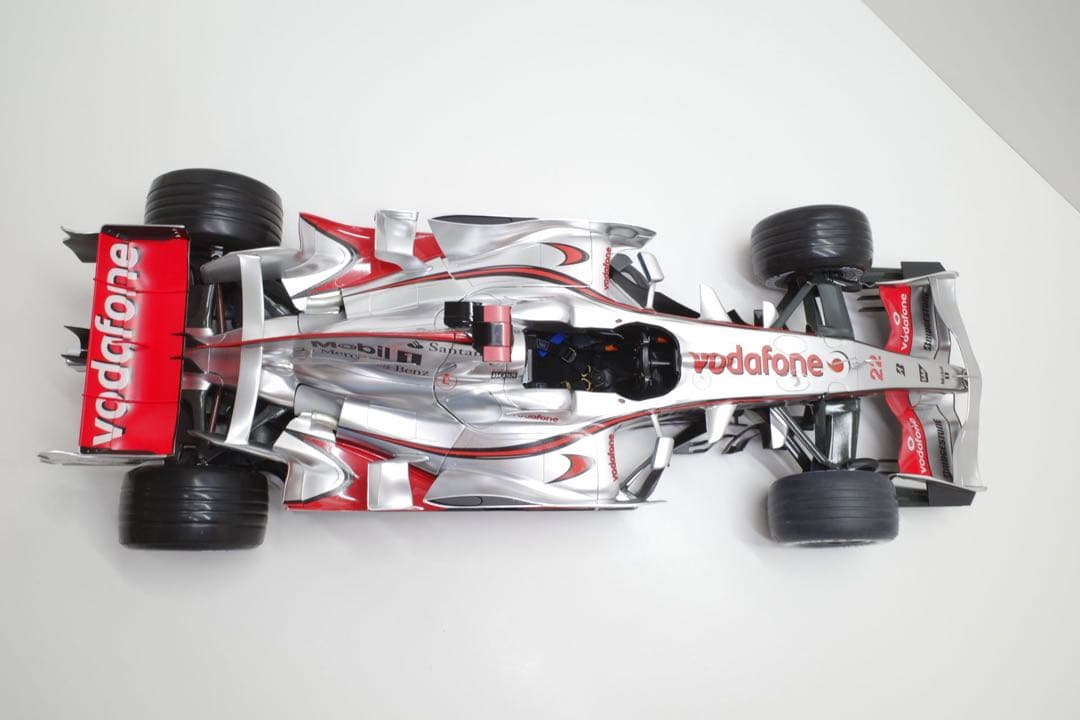【限定1/8】マクラーレンMP4-23 (全長60cm) ※お問合せ下さい！
