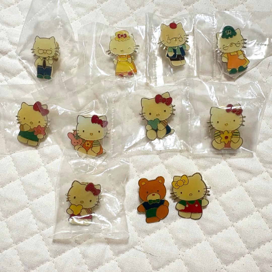 ハローキティ ピンバッジ