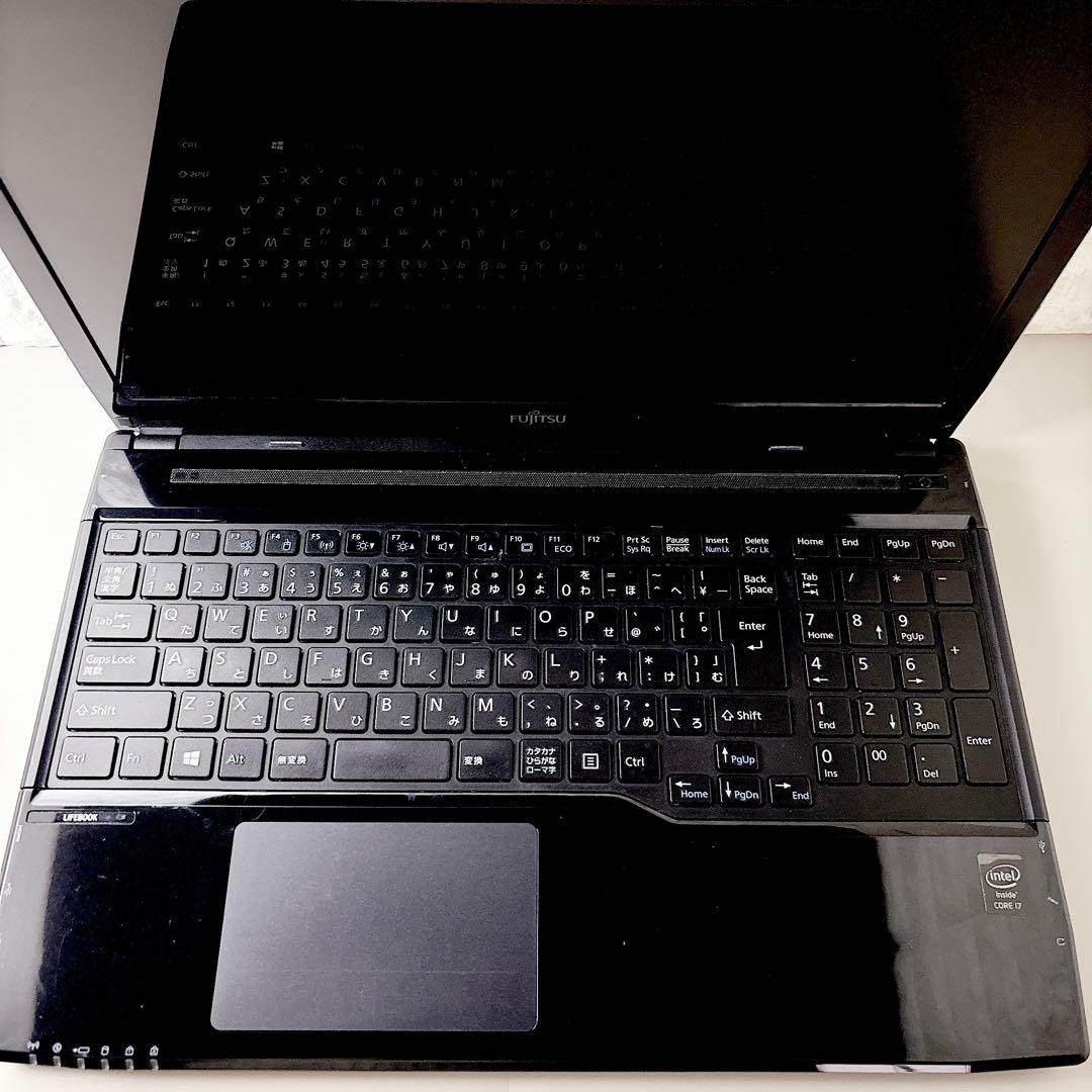 高性能Core i7✨メモリ8GB SSDで快適 カメラ ノートパソコン 富士通