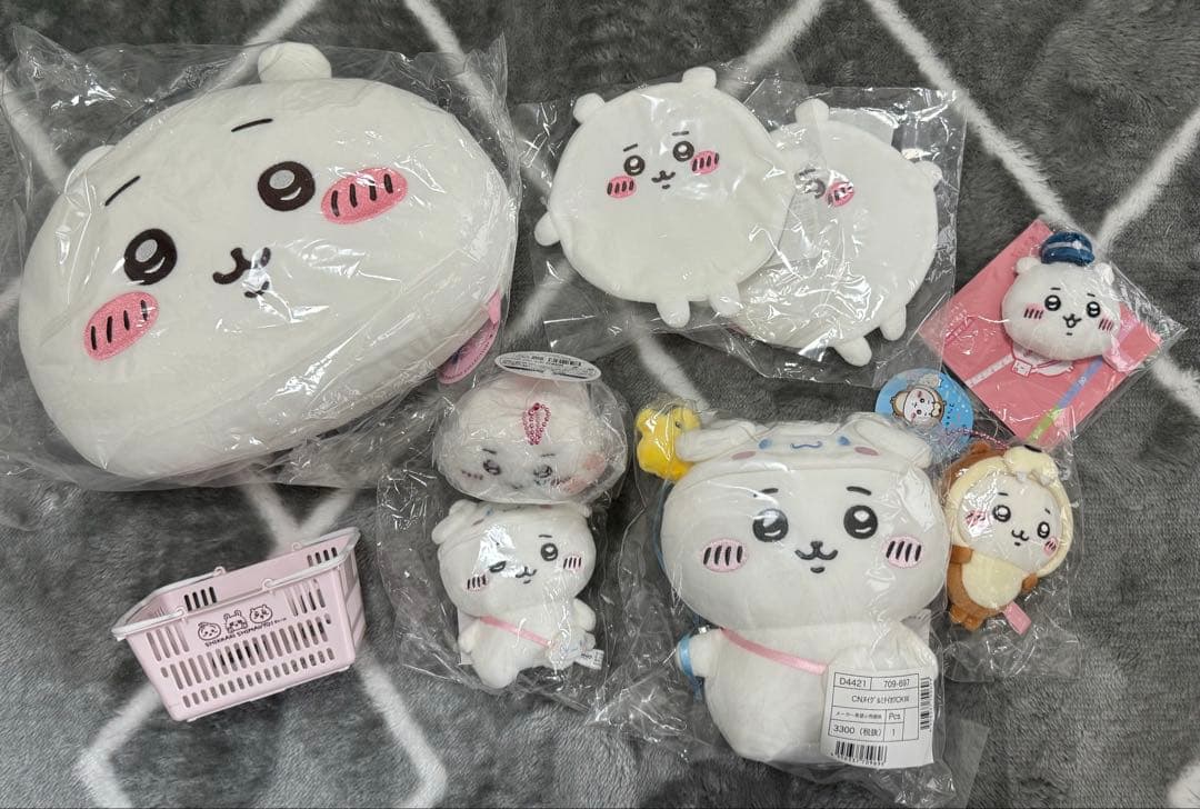新品　サンリオ×ちいかわ　シナモロール など　まとめて9点