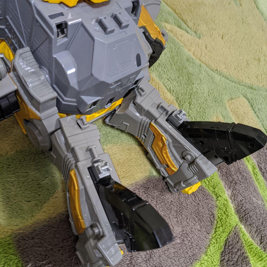 ギガントブラギオー　ブラギガス　獣電戦隊　キョウリュウジャー　ロボット　ロボ