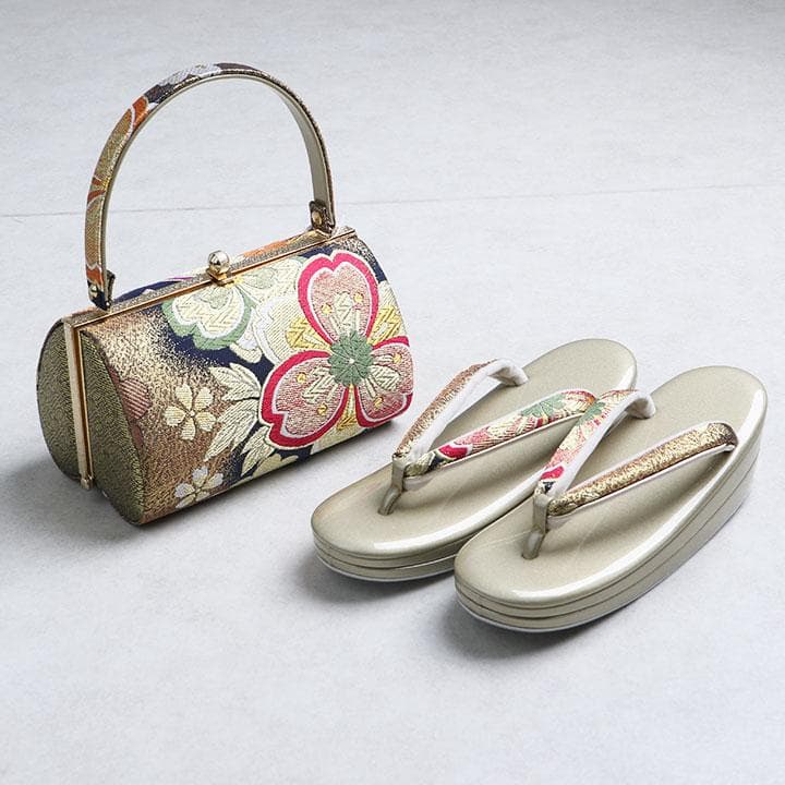 【新品】振袖用 草履バッグセット　古典柄　03491N