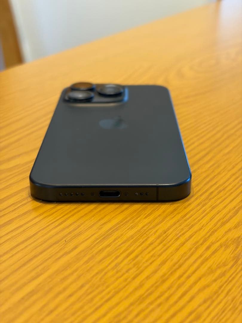 【美品】Apple iPhone 15 Pro 256GB