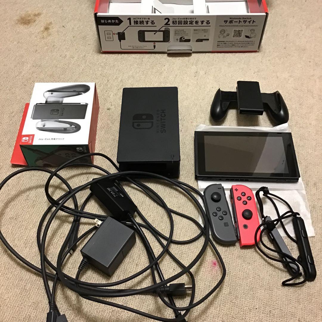 Nintendo Switch 本体　joy-con充電グリップ付き