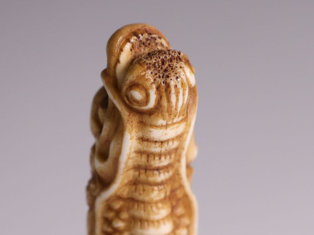 時代 堤物 根付 置物 鹿角 麒麟 全長7.6cm 神獣 彫刻【CM258】