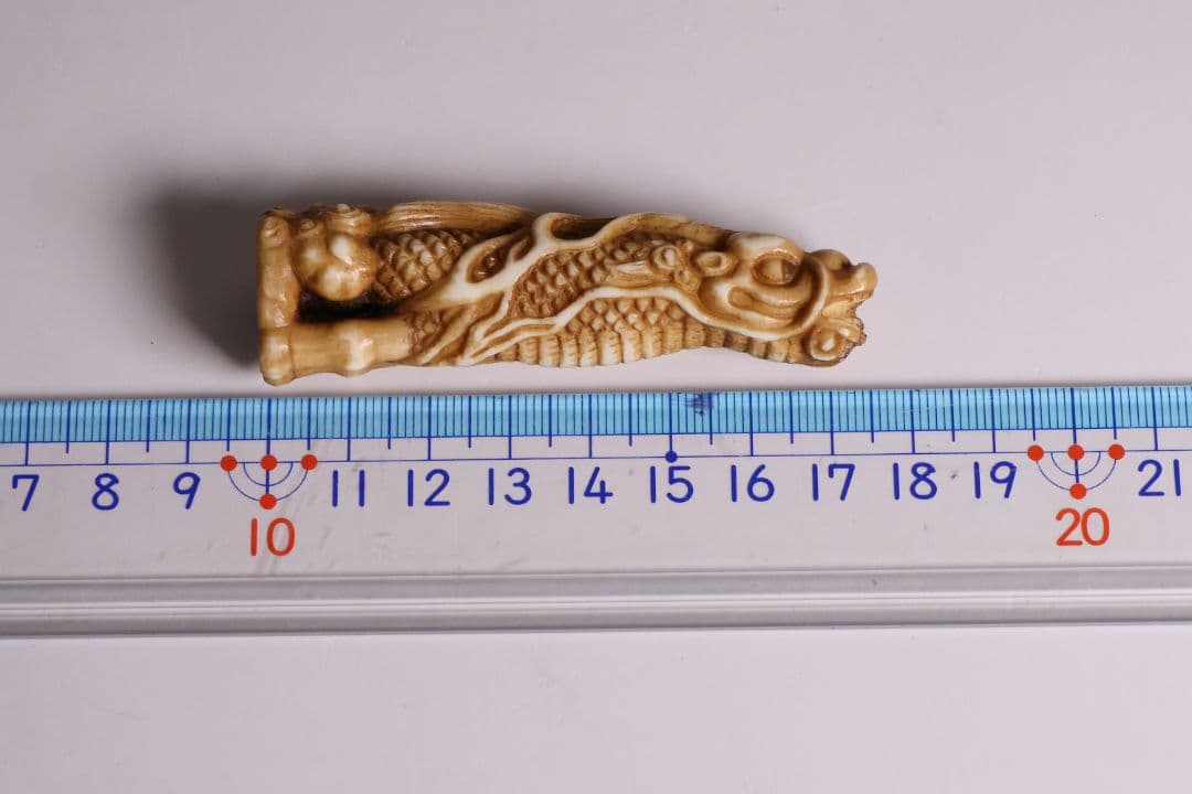 時代 堤物 根付 置物 鹿角 麒麟 全長7.6cm 神獣 彫刻【CM258】