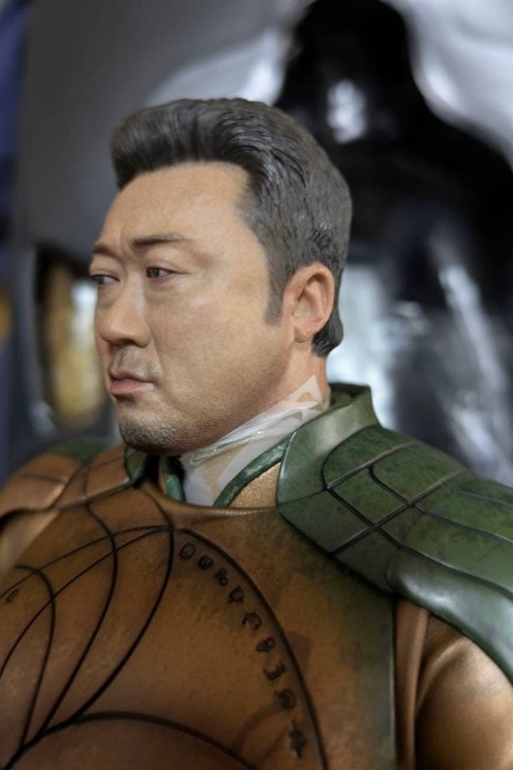 ホットトイズ エターナルズ 1/6スケールフィギュア ギルガメッシュ②