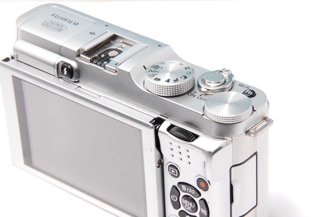 FUJIFILM X-A2 富士フイルムの発色を楽しめる入門機 Wi-Fi