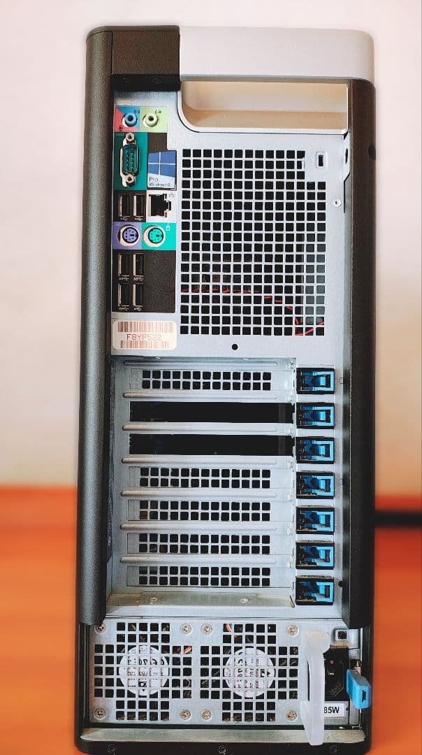 DELL Precision T3610 Xeon搭載モデル