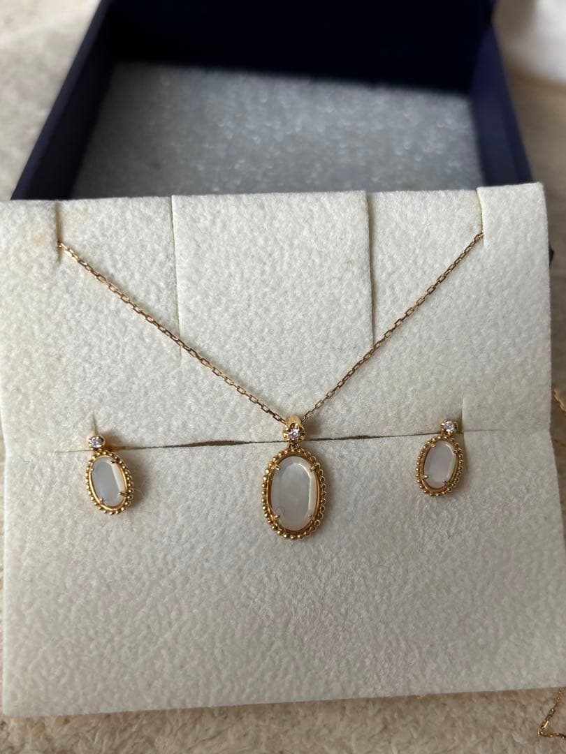 ヴァンドーム青山 ネックレス ピアス K18 シェル