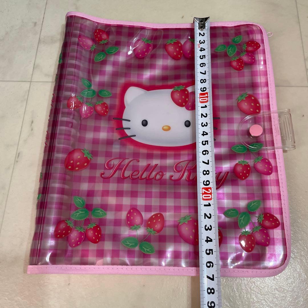 ハローキティ　ファスナー付きルーズリーフ　サンリオ