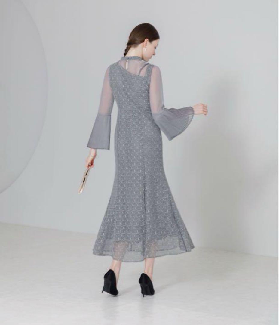 【LEJA】ハイネックレース刺繍長袖パフスリーブフレアプリーツ