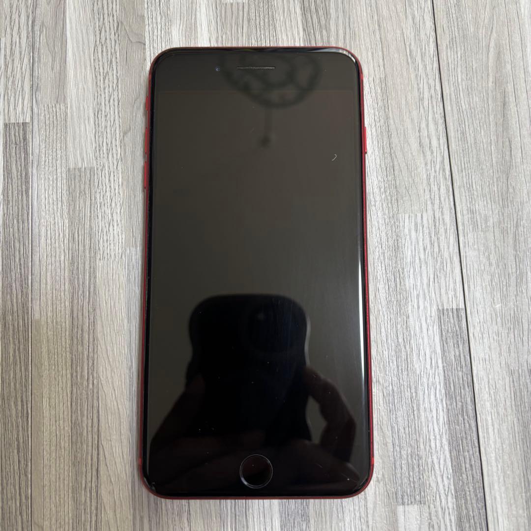 iPhone8 Plus レッド