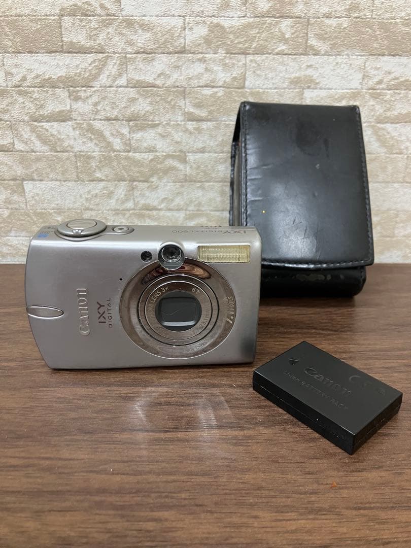 デジカメ　本体　Canon IXY DIGITAL 600 現状品