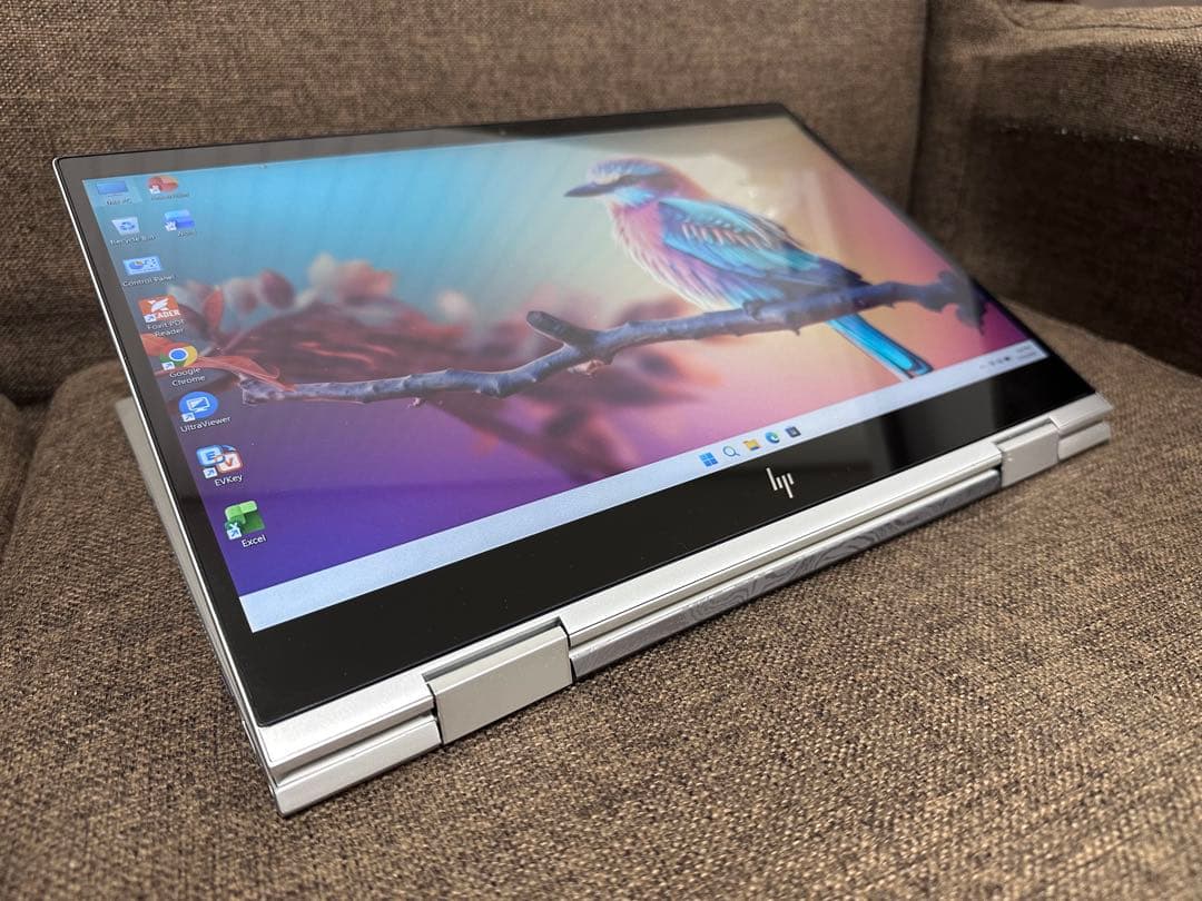 HP envy 15.6インチ 2-in-1 ノートPC バッテリー100％