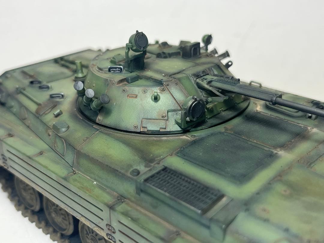 ドラゴン 1/35 BMP-2歩兵戦闘車　（完成品）