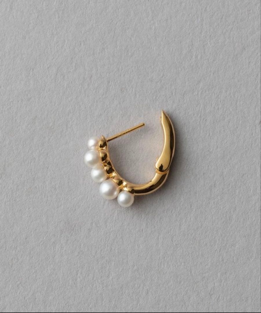 連休限定値下げ＊ete ピアス パール ハグピアス レディース