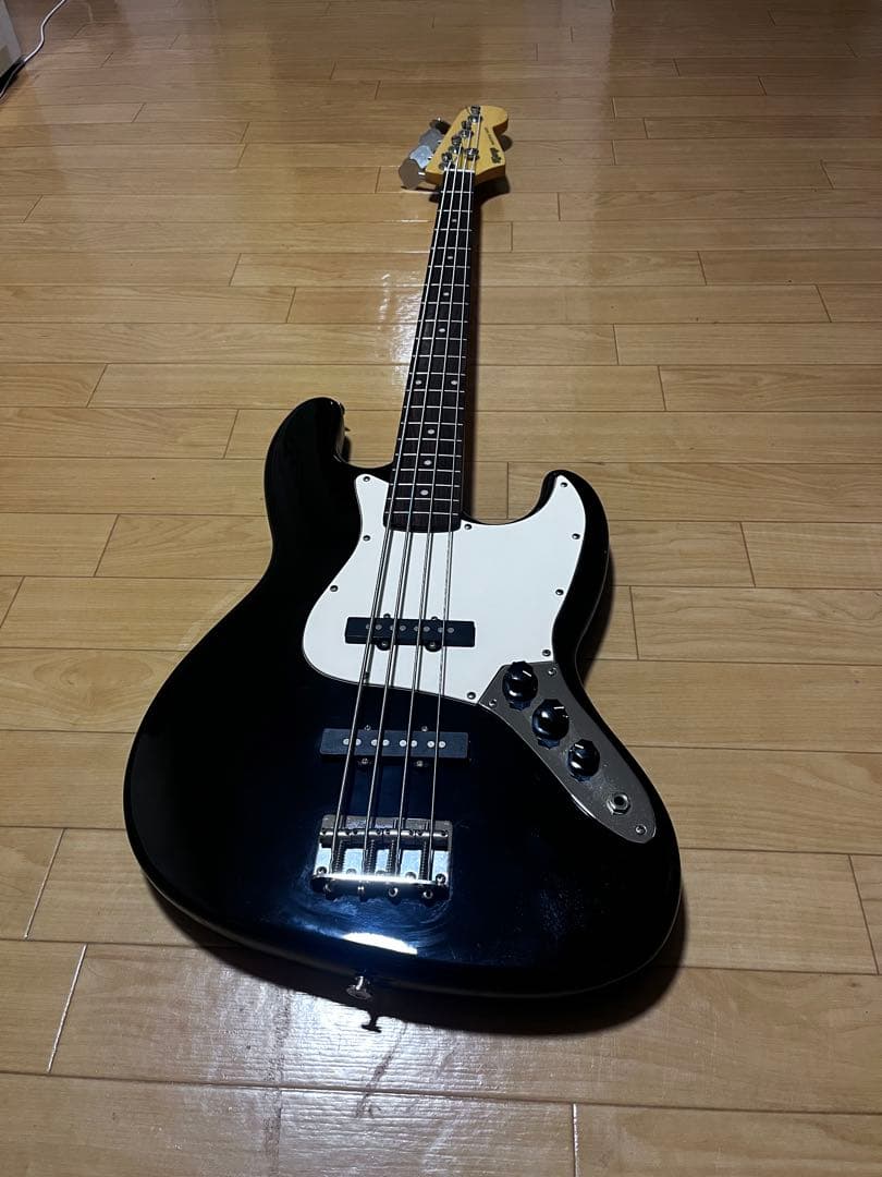 KGarage Traditional Seriesエレキベース ケーブル2本付