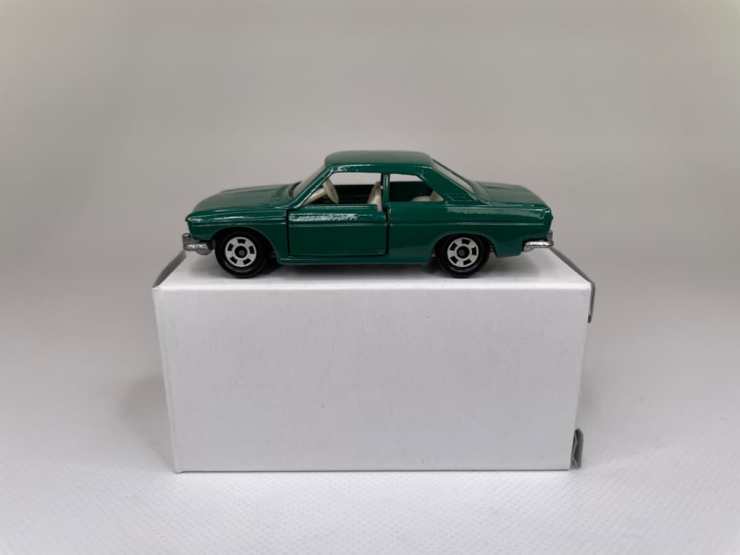 トミカ 1Aホイール ニッサン ニューブルーバードSSS 日本製