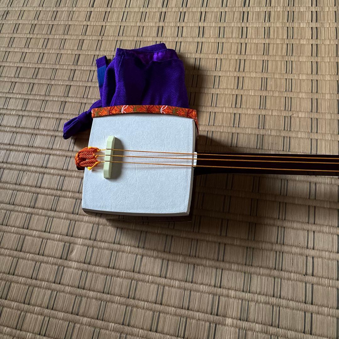 日本舞踊小道具三味線本体 木製 3弦 紫色収納袋付き