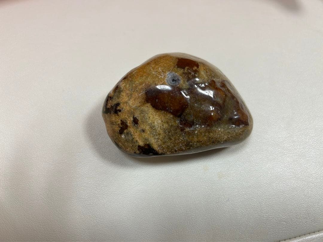 天然石　翡翠 原石 627g