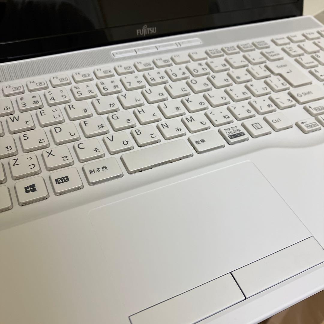 FMVA45G2WE（プレミアムホワイト）