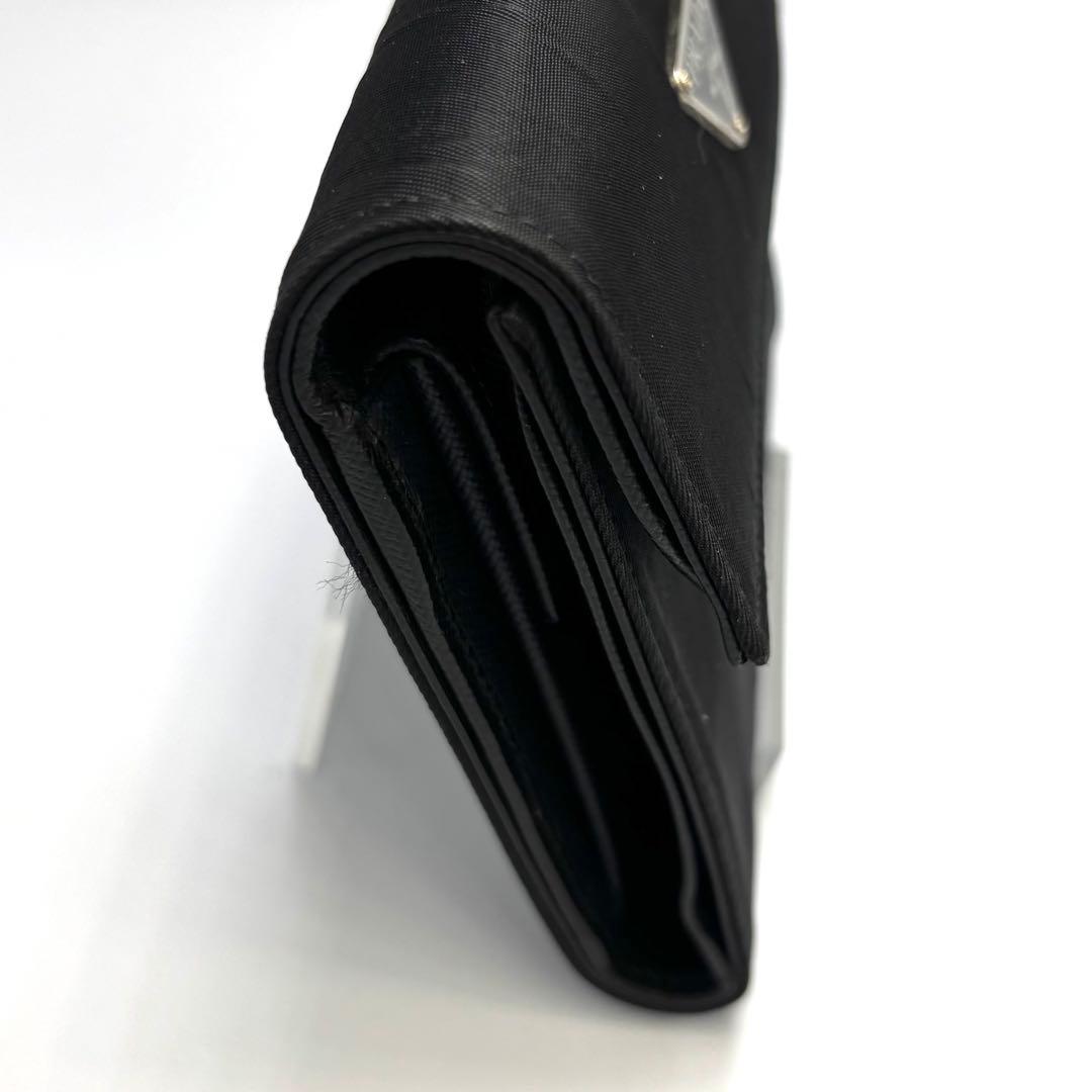 美品　PRADA プラダ ナイロン ポーチ 三角ロゴ ブラック クラッチバッグ