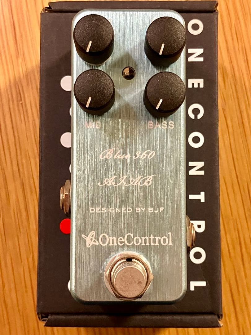 One Control Blues 360 AIAB ベースエフェクター