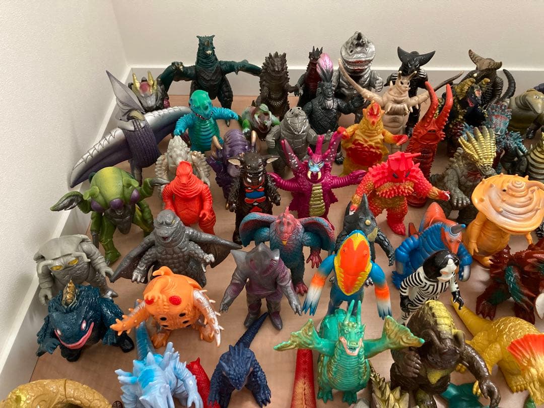 【貴重コレクション】ウルトラマンシリーズ 他フィギュアセット 77体