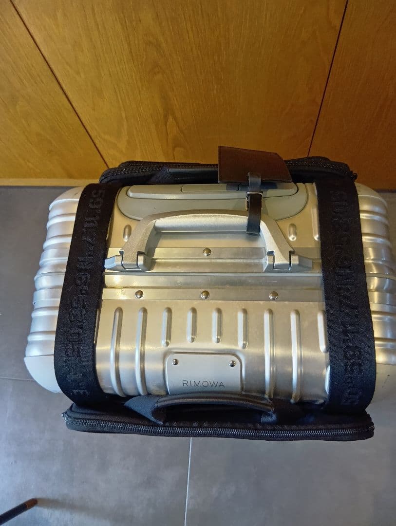 RIMOWA リモワ　cabinスーツケース用ハーネス　ブラック 1回使用