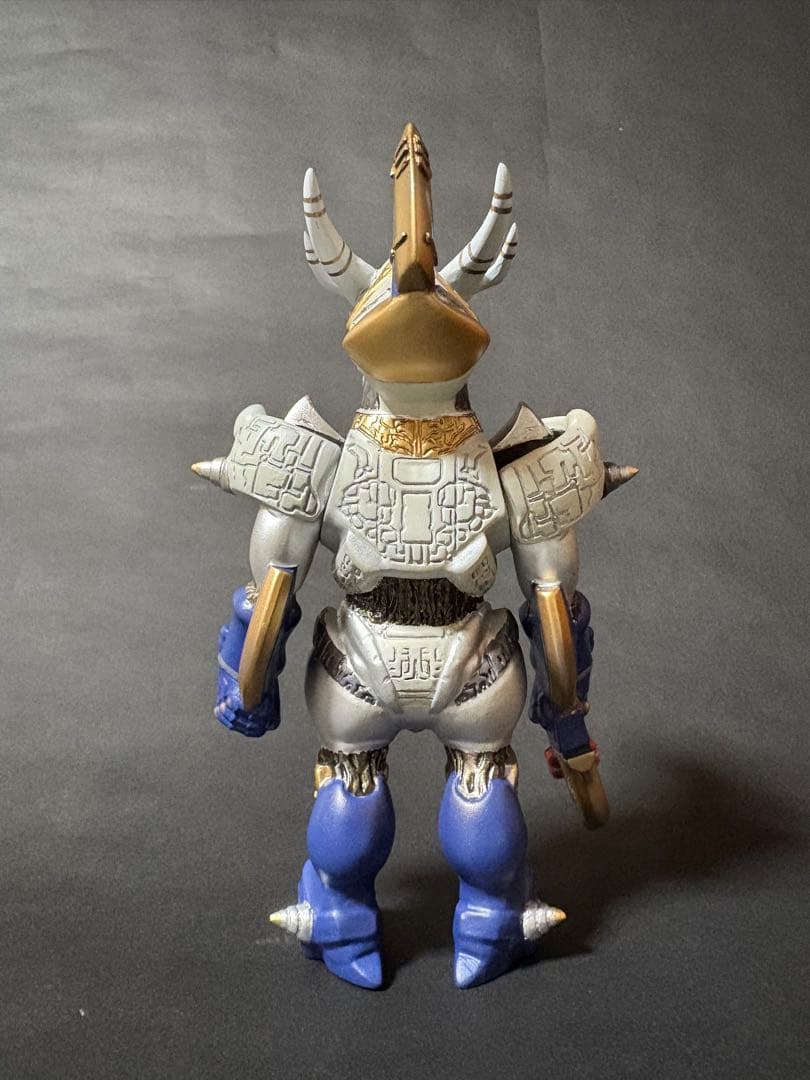 ウルトラ怪獣ソフビ　ギャラクトロンMKⅡ　リペイント完成品