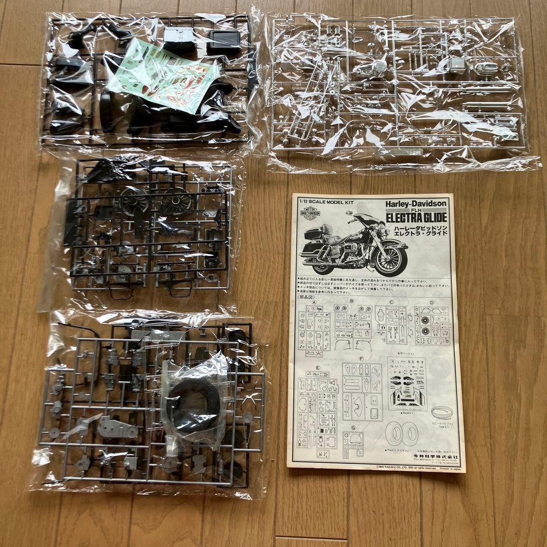 Harley-Davidson Electra Glide 1/12プラモデル