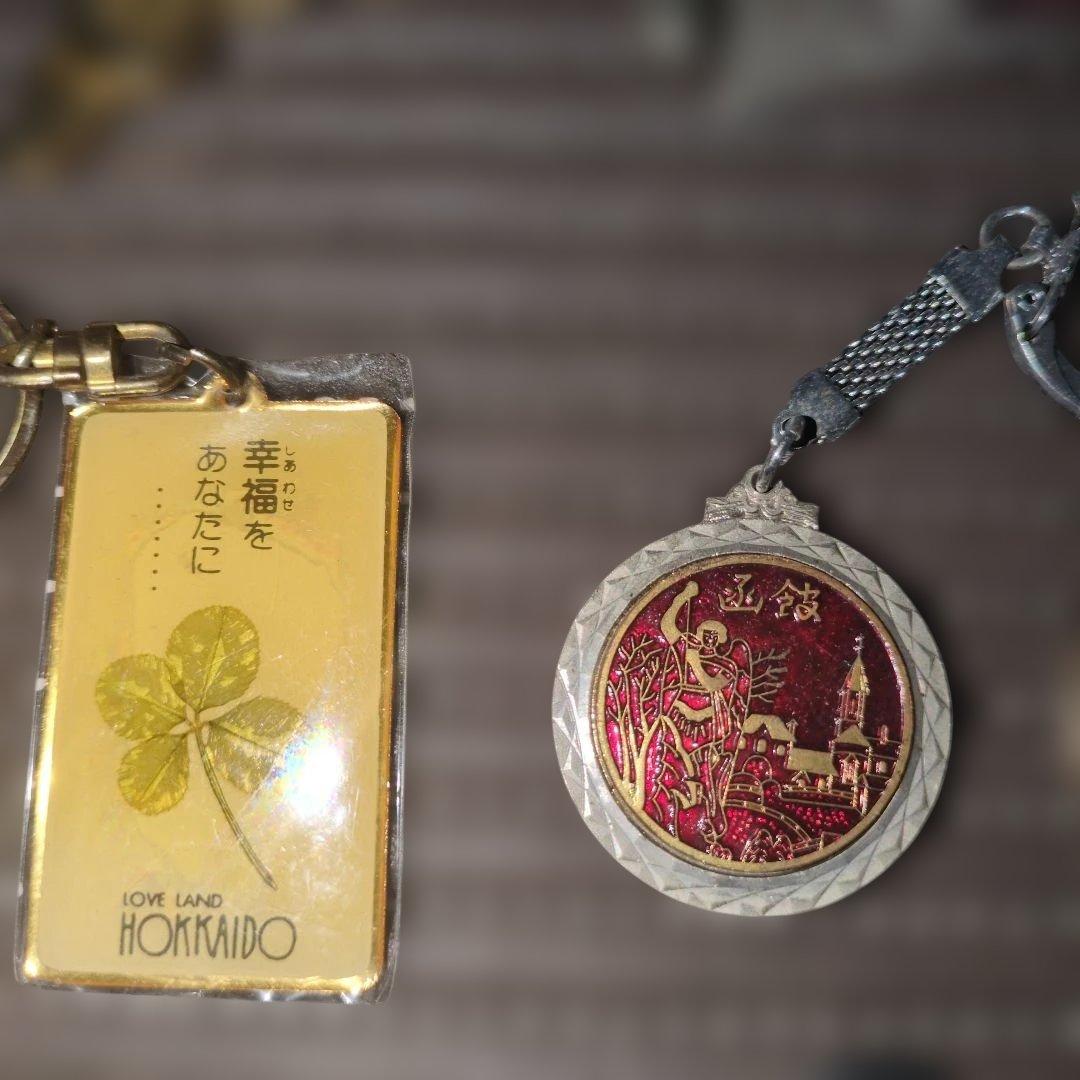 キーホルダー等まとめ売り　ご当地キーホルダー　龍剣キーホルダー　ピンバッジ　バラ